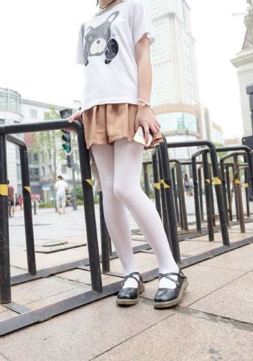 《漂亮的女邻居》hd