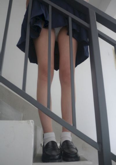 《妻子秘密按摩》在线播放