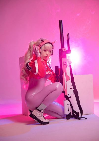 边摸边吃奶边做爽gif动态视频