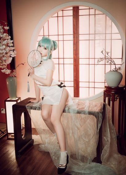 激情艳女