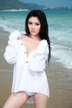 图书馆的女朋友免费观看