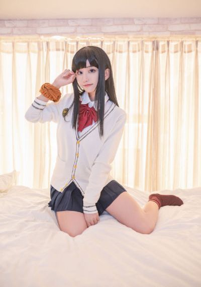 乖把腿抬高一点就不疼了视频