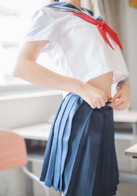 美丽的小蜜蜂美国版7娃娃脸
