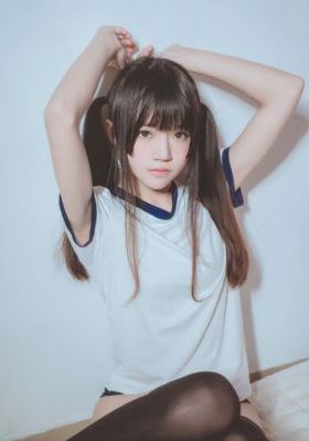 一边面膜一边燥的视频